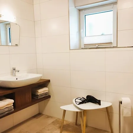 4 Appartamento Stanzach